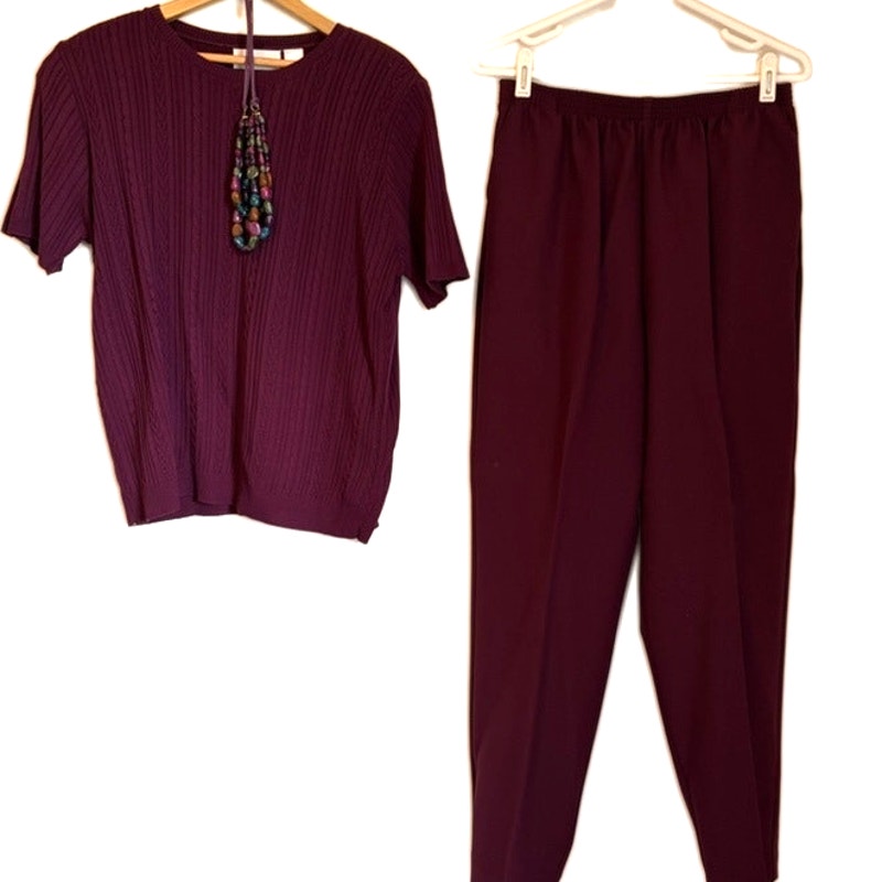 Alfred Dunner 3-Piece Maroon Purple Knit Top Pants Set Necklace Size L