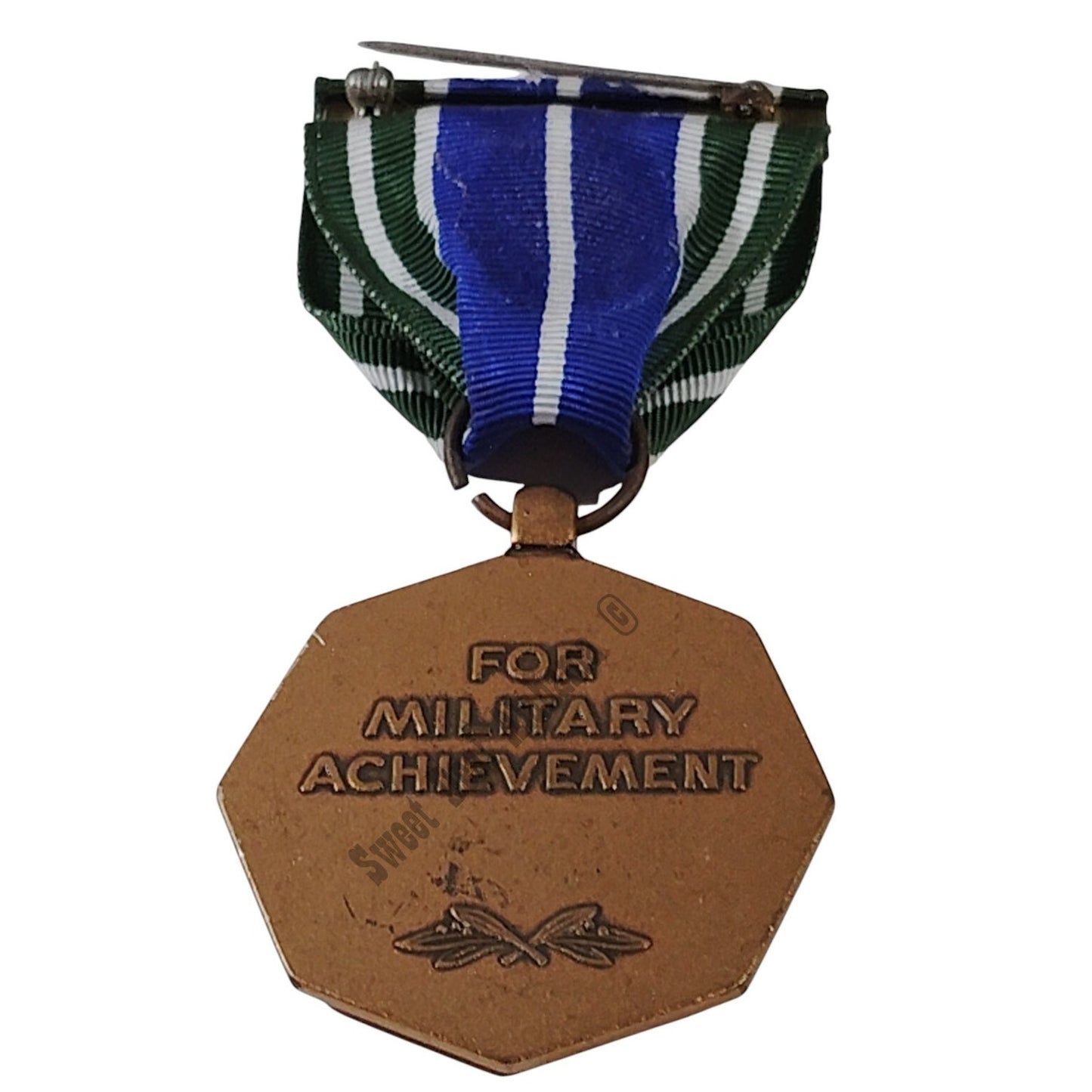 U.S. Army Achievement Medal Pinback, 1-3/8"W x 1-1/2"H, 3-1/4"H Overall