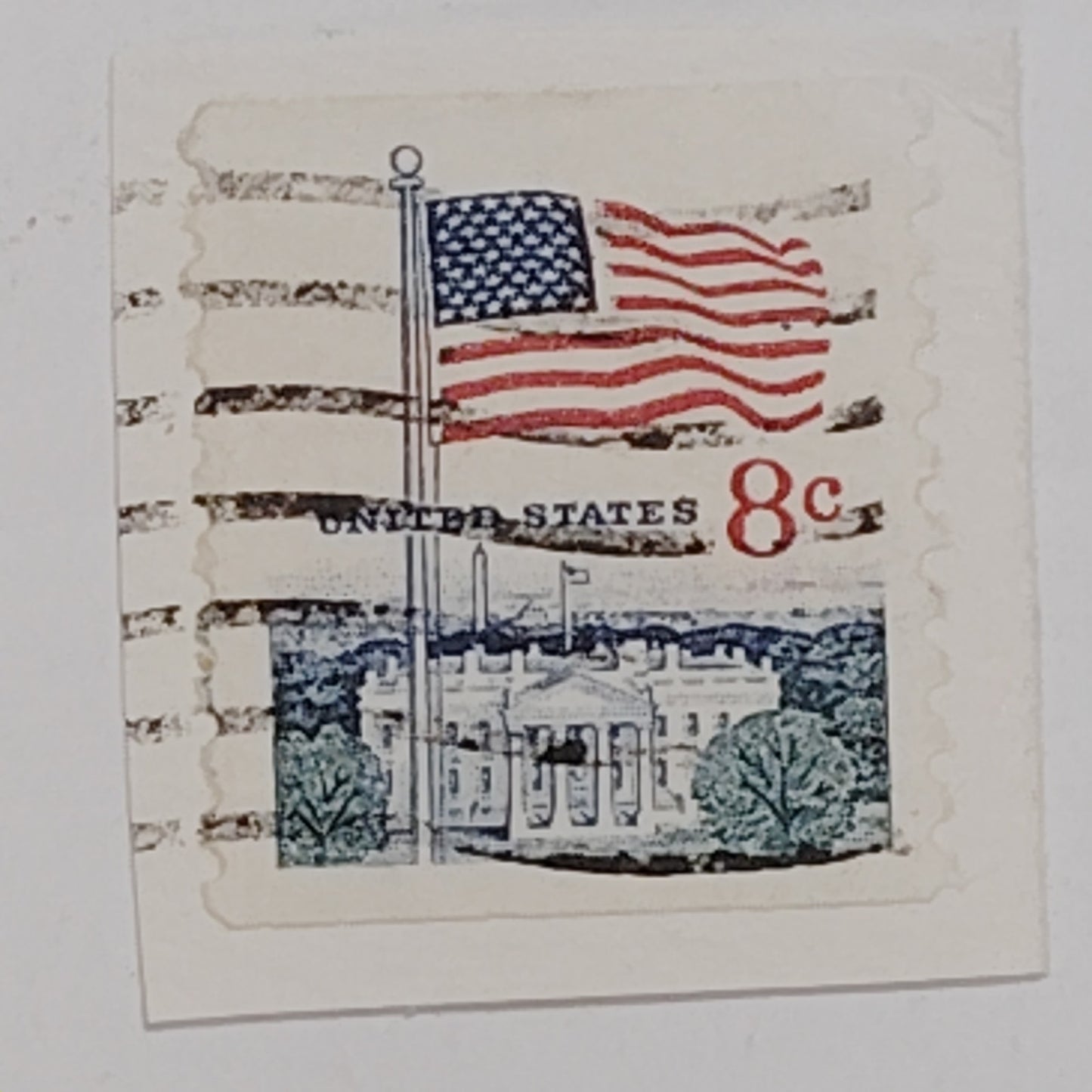1971 U.S. 8¢ Flag & White House Stamp – 1 Used – Vintage Patriotic