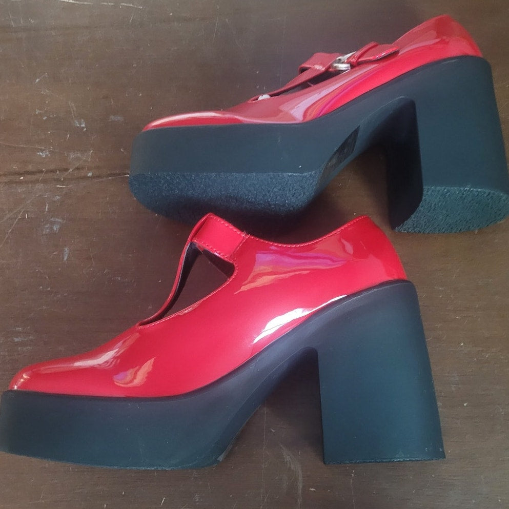 Yoki Trace Wedge Pumps – Red, Women’s 8M, Slip-On Closed Toe Dress Heel