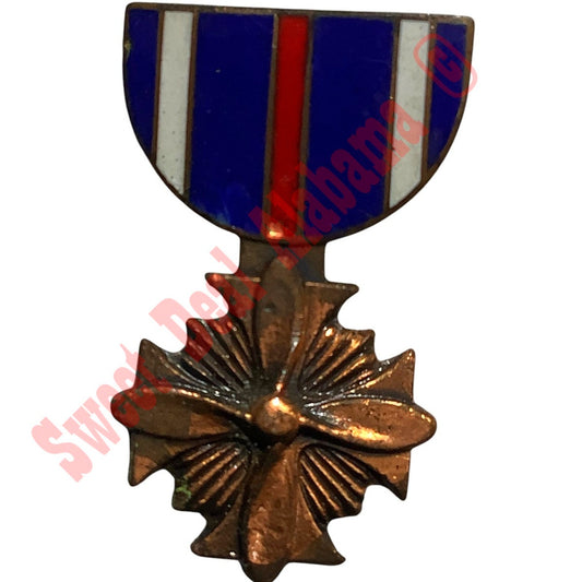 Distinguished Flying Cross (DFC), Mini, Hat/Lapel Pin 1-1/8"H x 11/16"W