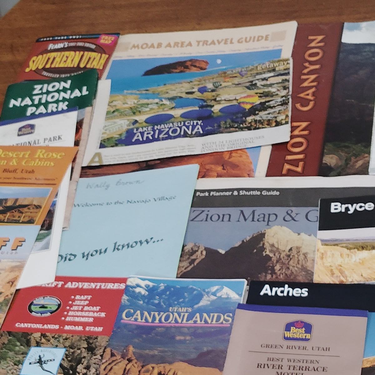 Vintage 2003 Arizona Nevada Utah Travel Ephemera Collection - Maps & Brochures