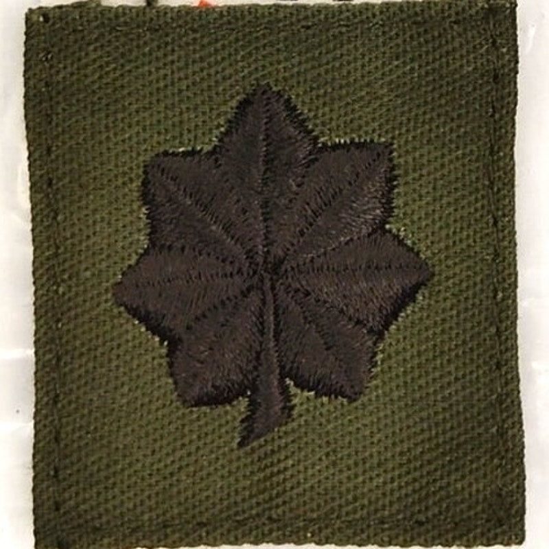 Vintage US Navy LCDR O‑4 Subdued OD Cap Device Patch 1‑3/4" × 1‑1/2" TE Sew‑On