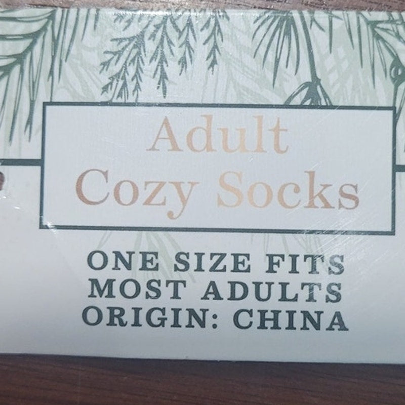 4-Pack Cozy Terrycloth Holiday Socks for Adults – One Size