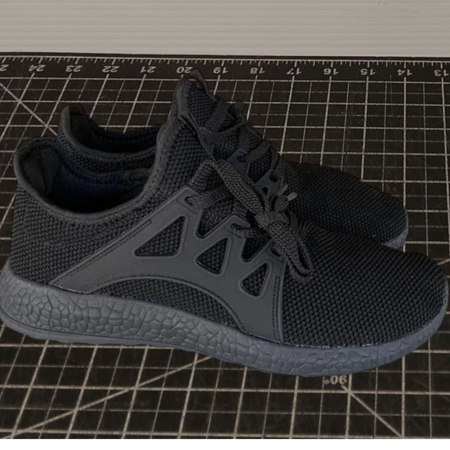 Running Shoes for Kids Size 2.5Y/3Y Black Mesh Knit, Lightweight Tennis Sneakers