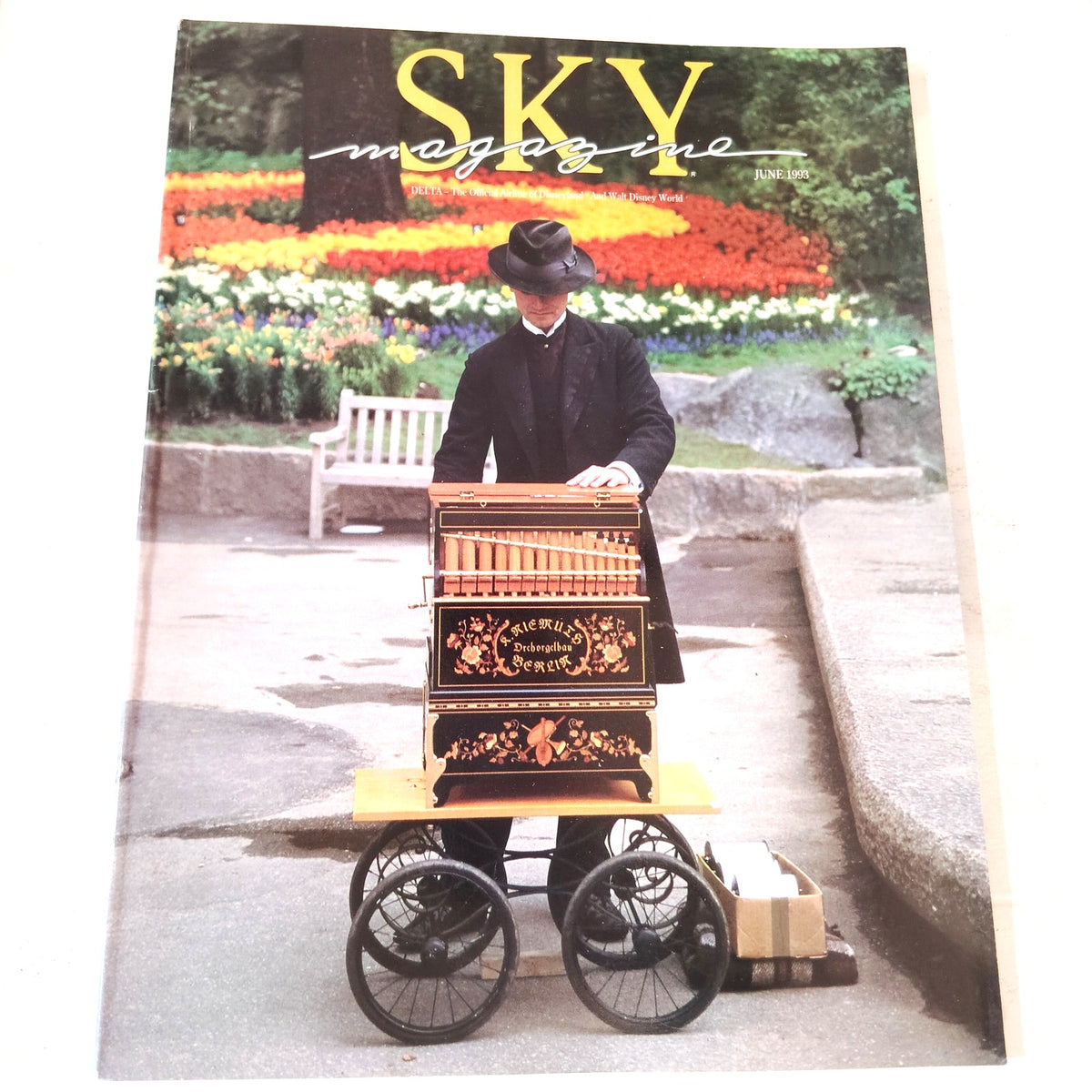Delta Sky Magazine - June 1993 - Pittsburgh, Paris, The 1st World Scholar Games