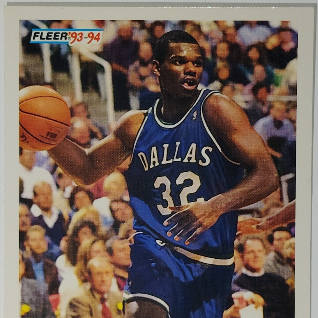 1993–94 Fleer Jamal Mashburn #274 – Dallas Mavericks – Rookie Year – Forward