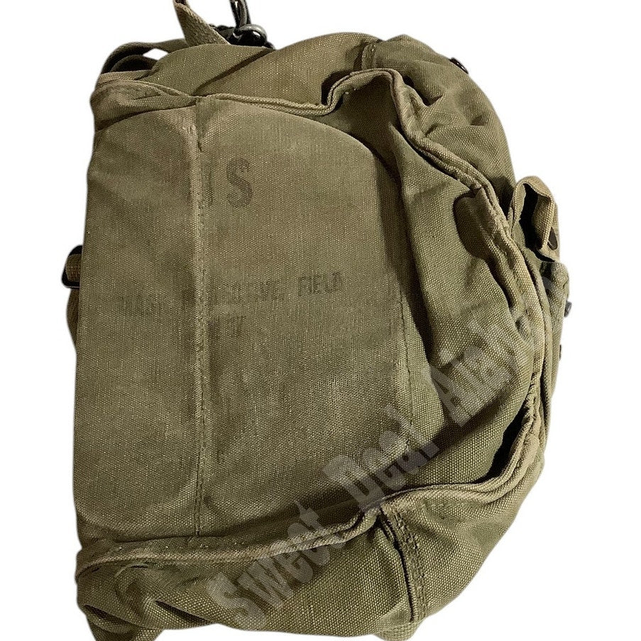 Vintage 1960/70 Era,  M17 Mask Protective Case w/ Straps, Military Collectible