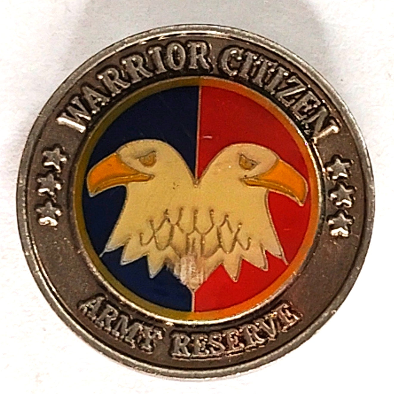 US Army Reserve Warrior Citizen Eagle Lapel Pin 1" Dia Gold/Enamel Clutch‑Back