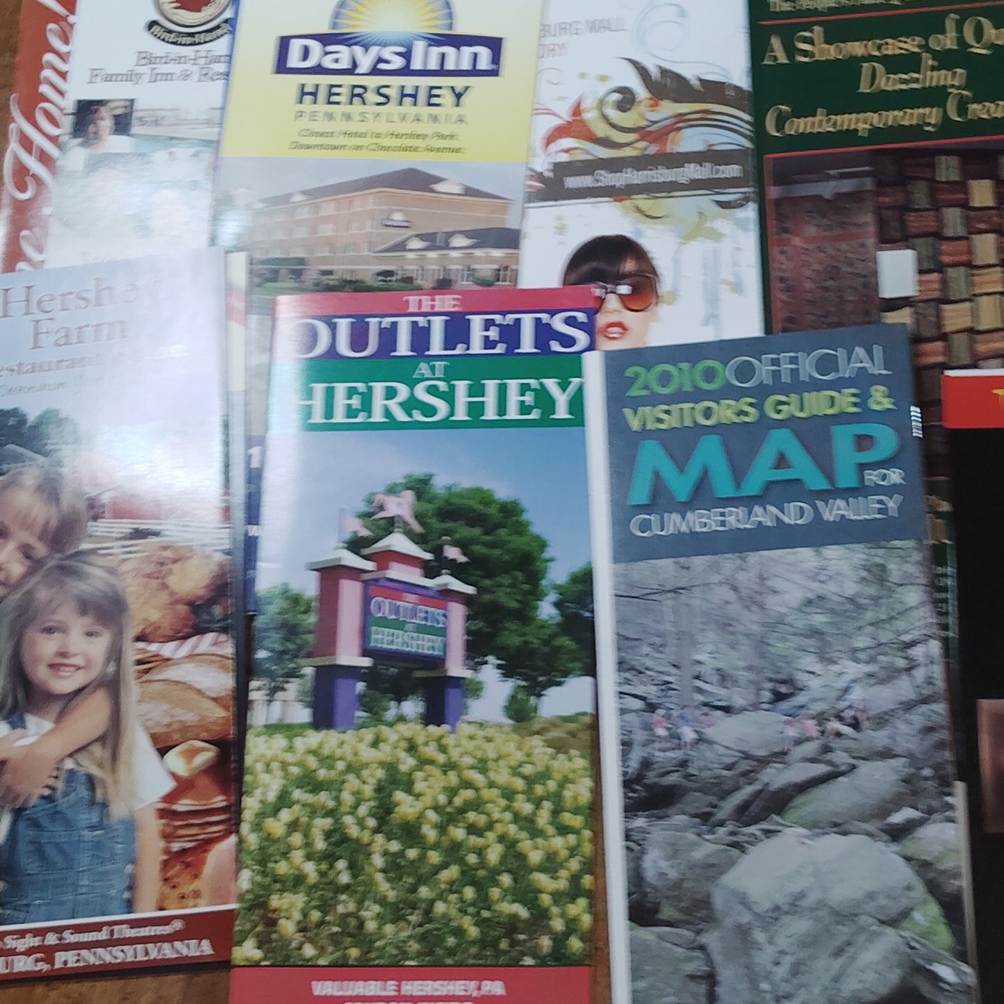 PA Travel Ephemera Collection - Maps, Guides & Brochures from PA Estates
