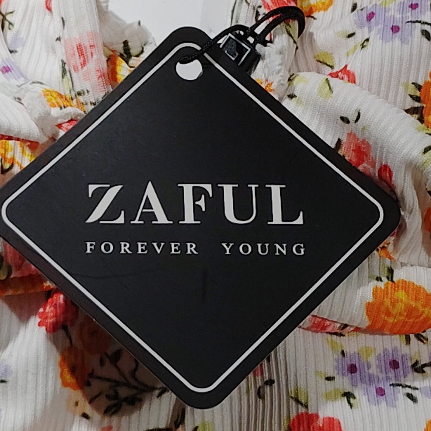 ZAFUL Women’s Floral Ribbed V‑Notch Bikini Top – White Multi – 4 (SM) – NWT