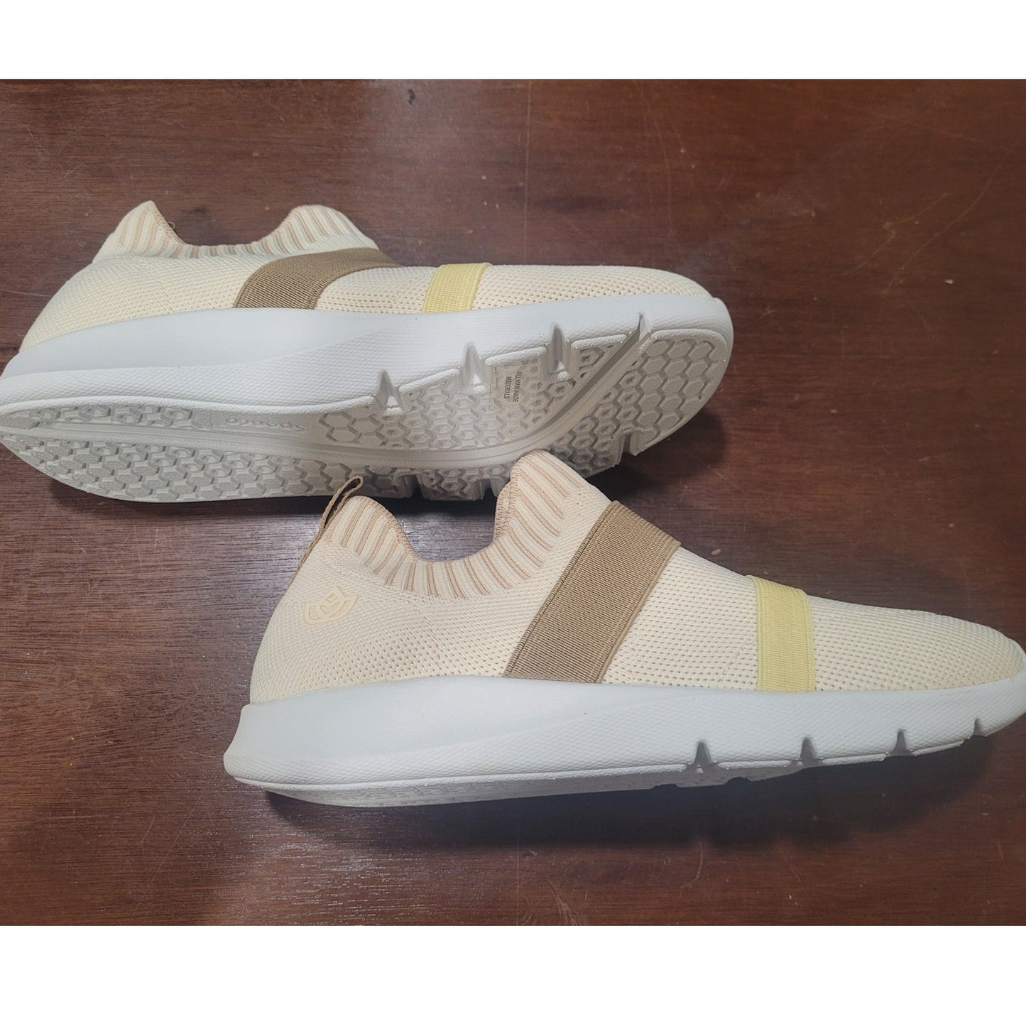 Spenco Karma Stretch Floral Sneaker, Navajo, Womens 6, Slip-On Knit Comfort Shoe