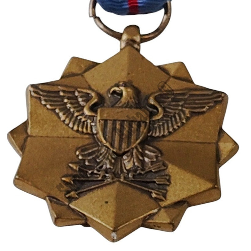 Joint Services Achievement Medal Pinback, 1-3/8"D x 3"H Overall