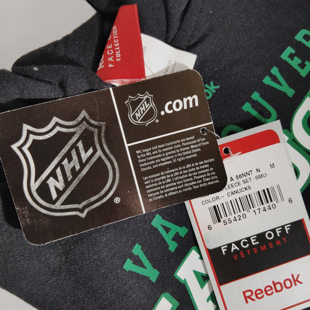 Reebok Vancouver Canucks NHL Youth Face Off Fleece Hoodie & Tee Set Child M 5/6