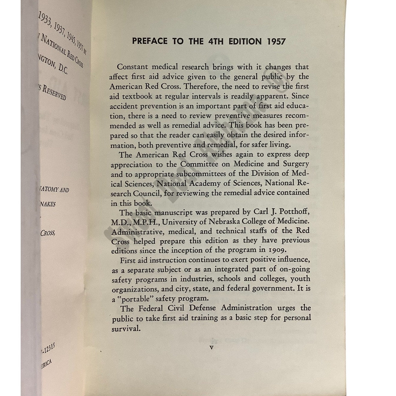 1957 The American National Red Cross, First Aid Book, 4th Edition, No.57-12315