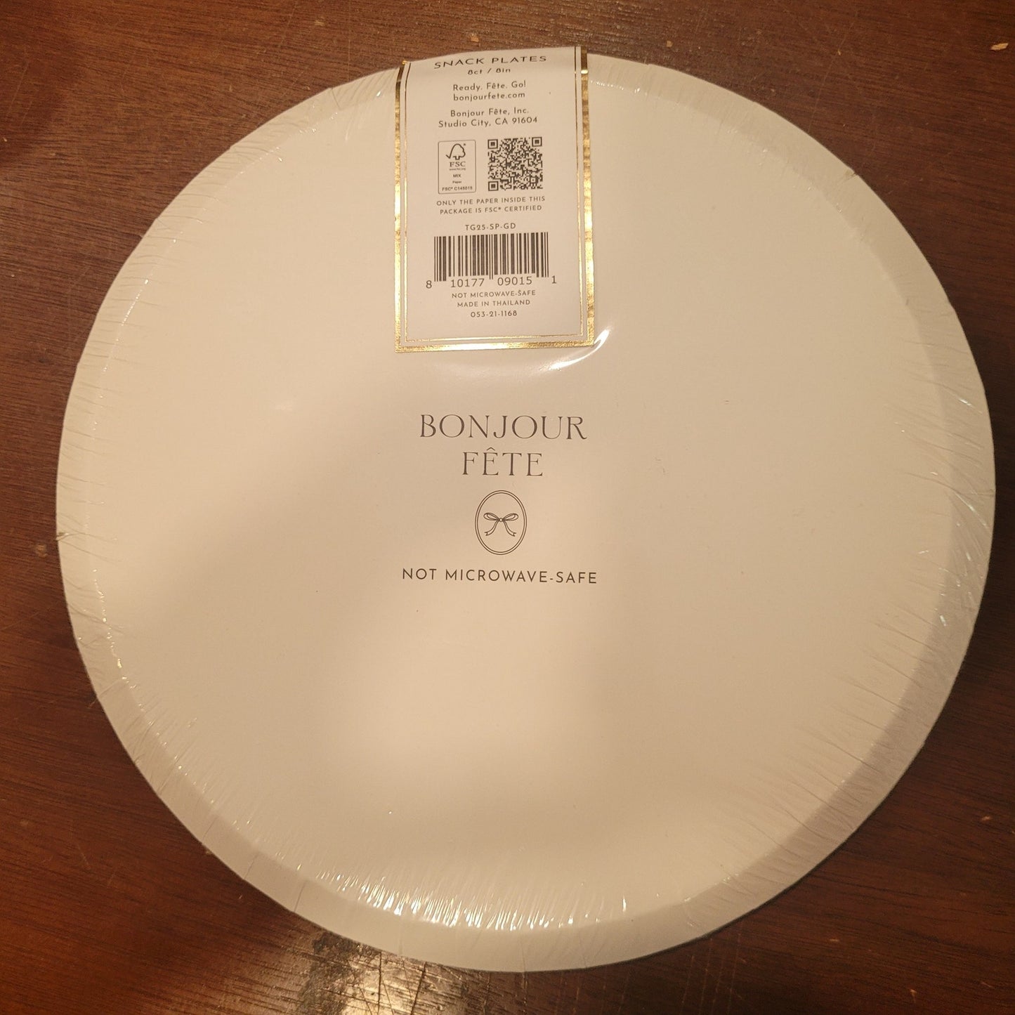 Happy Graduation 8" Snack Plates 8ct – Bonjour Fete Party Supplies