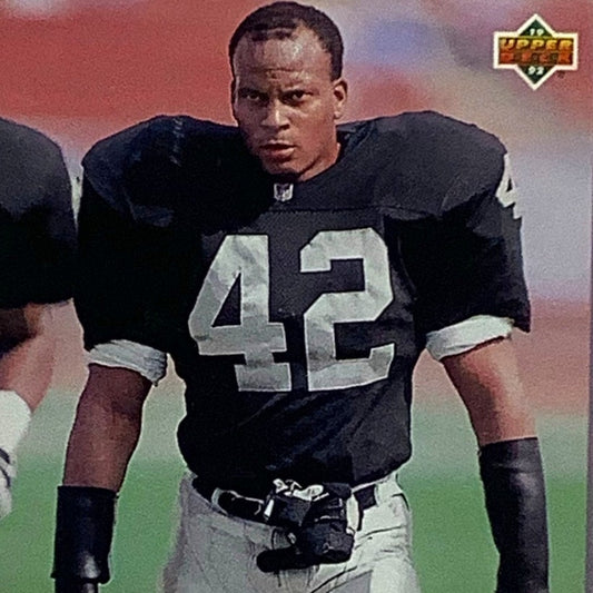 Ronnie Lott, Oakland Raiders, NFL 1992 Upper Deck Card 157, EX/NM