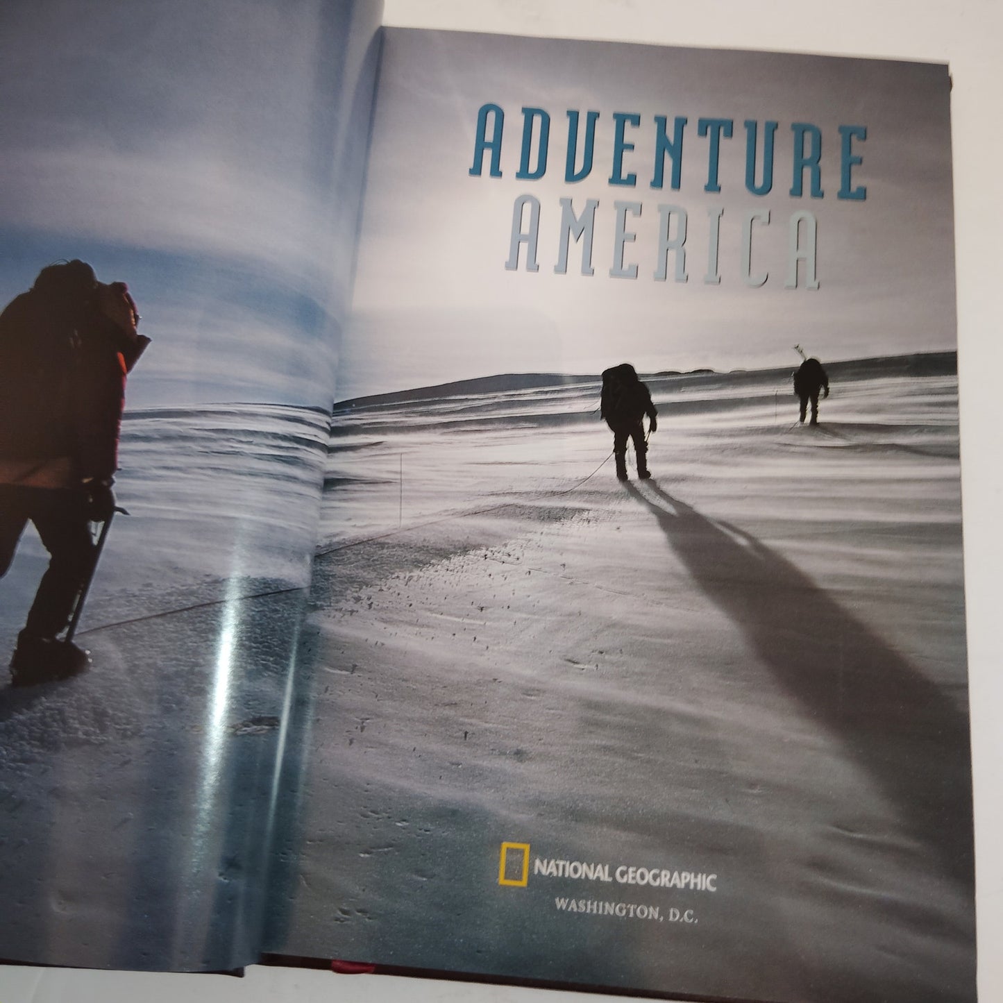 Adventure America National Geographic – LN DLX Brown Hardcover 2002