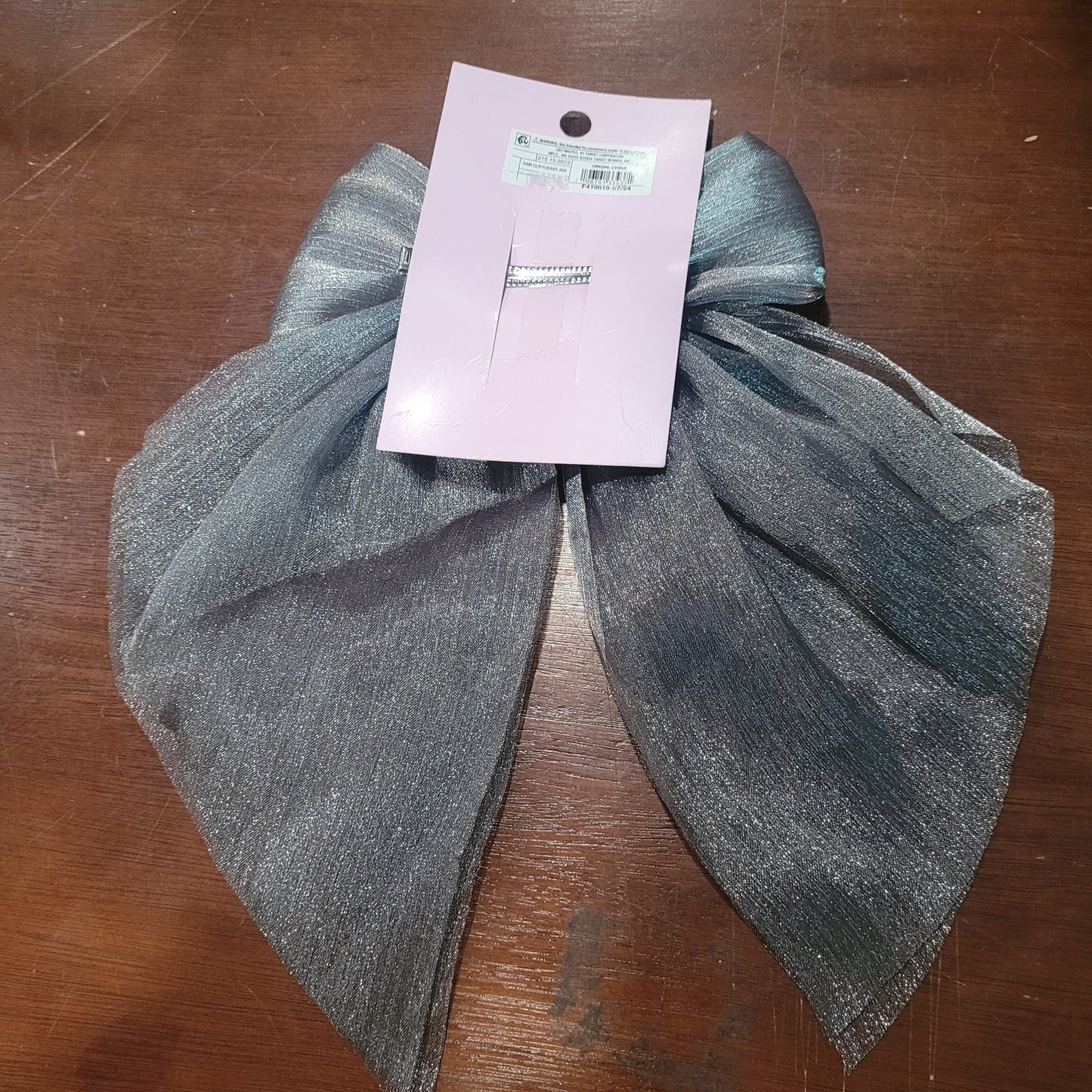 Wild Fable Salon Hair Clip Bow Silver – Stylish Women’s Accessory