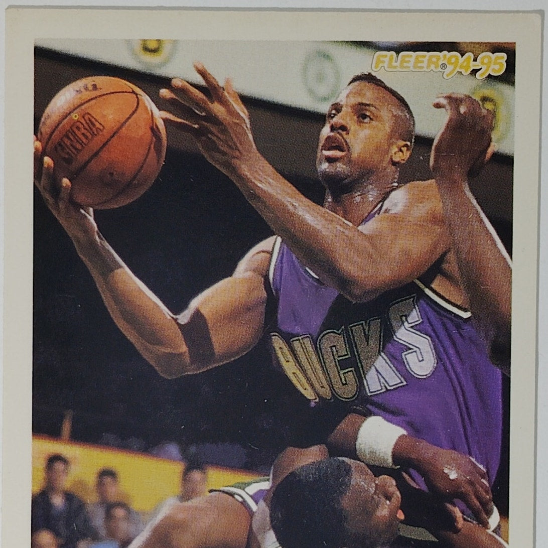 1994–95 Fleer Ken Norman #129 – Milwaukee Bucks / Atlanta Hawks – F– NBA Card