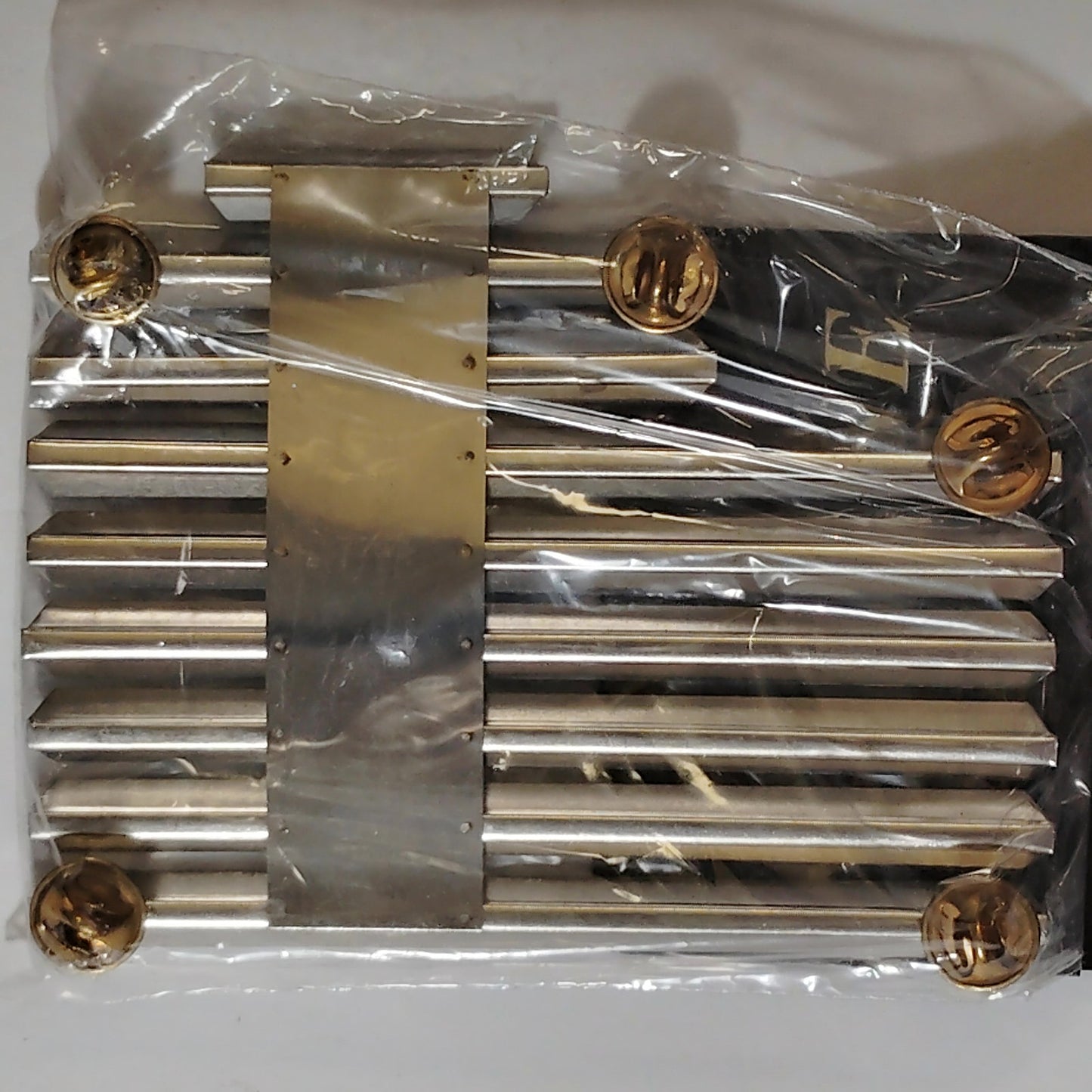 Mounting Rack Bar - 23 Ribbons (Staggered Right w/ No Gap)  No-Shine Insignia