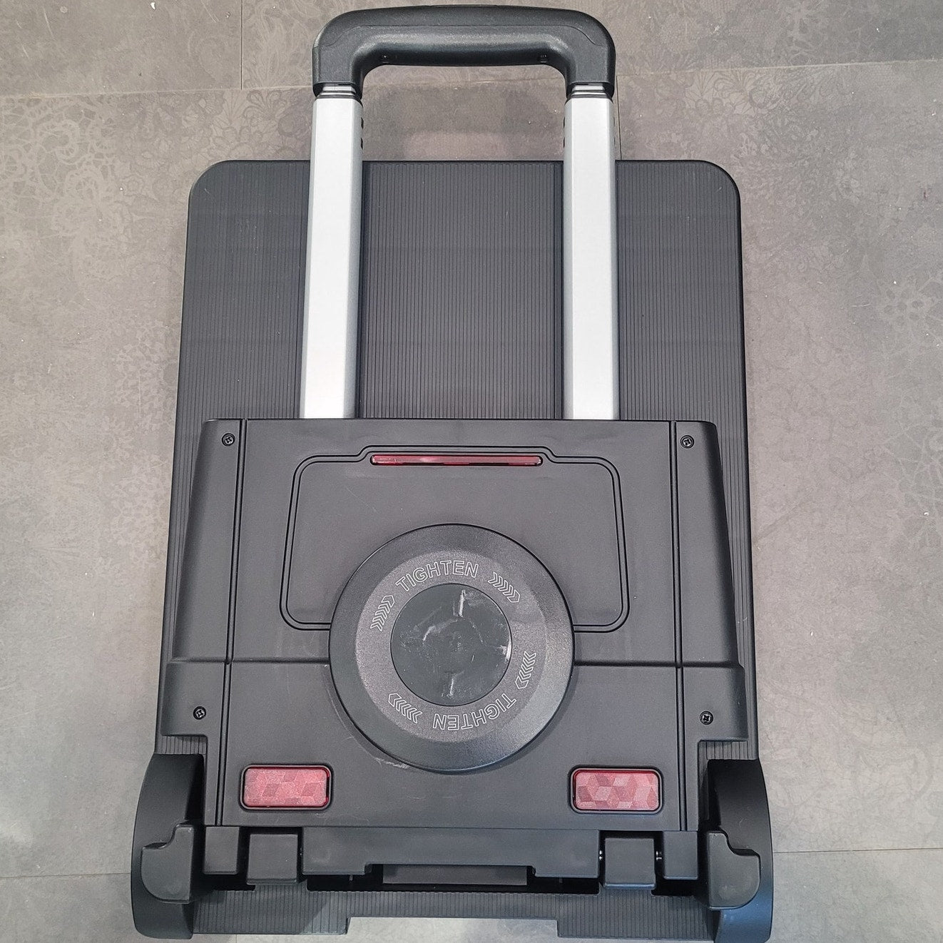 HD Folding Trolley Cart, 220 lb Cap., 4 Wheels, Bungee Cord, Telescopic Handle