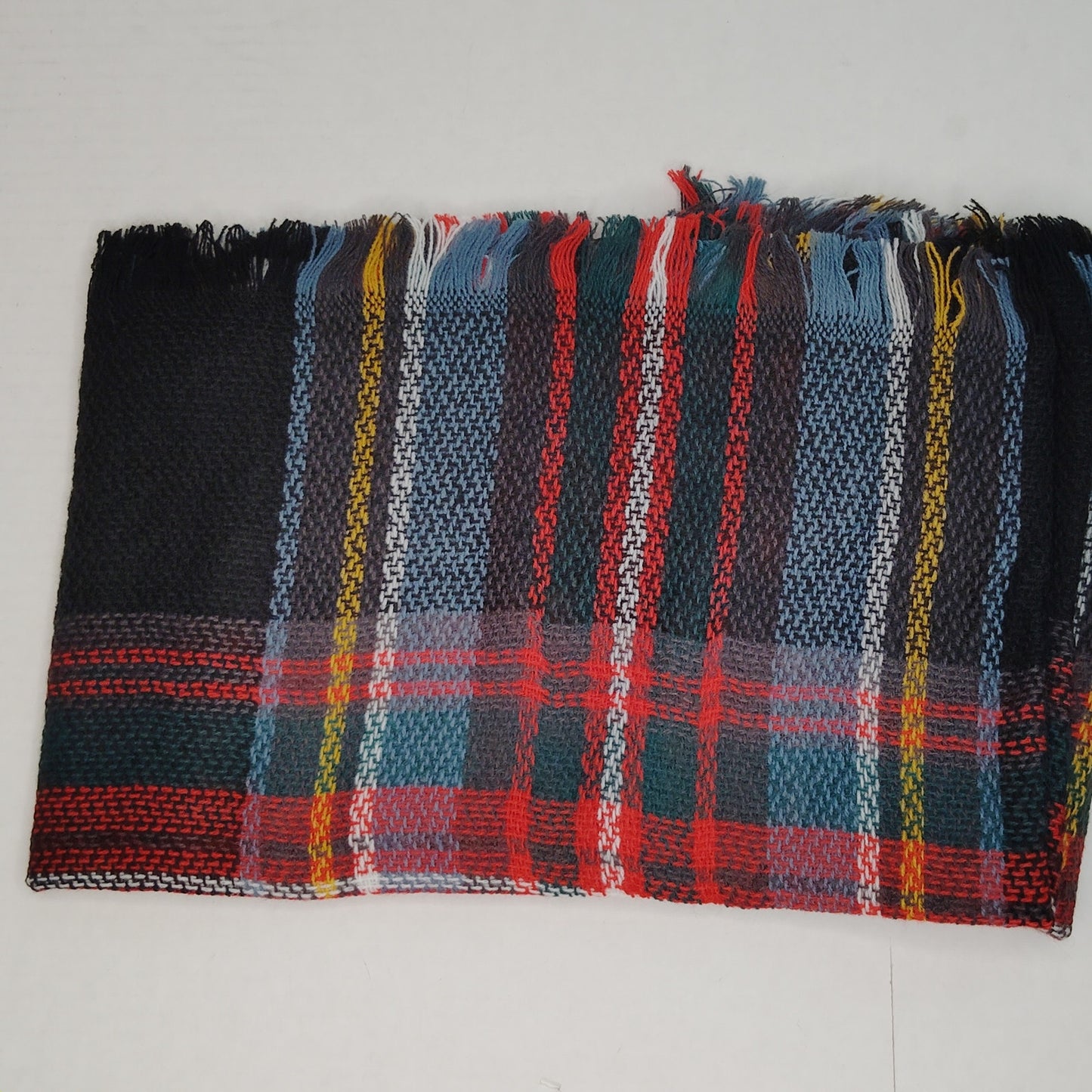 Lucky Leaf Infinity Scarf w/ Tassels Lightweight 100% Acrylic Black/Green Plaid