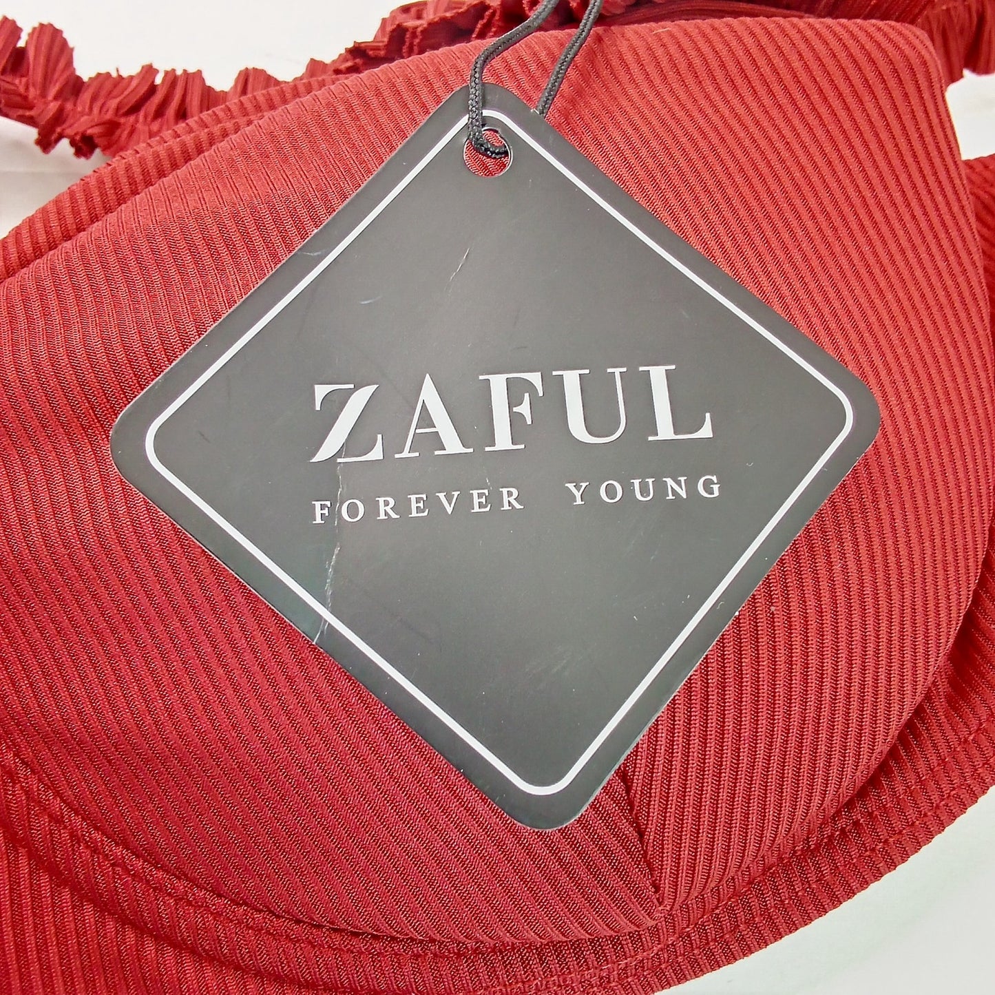 Zaful Women's Ribbed Underwire Bikini Top, Red, Medium (US 6)