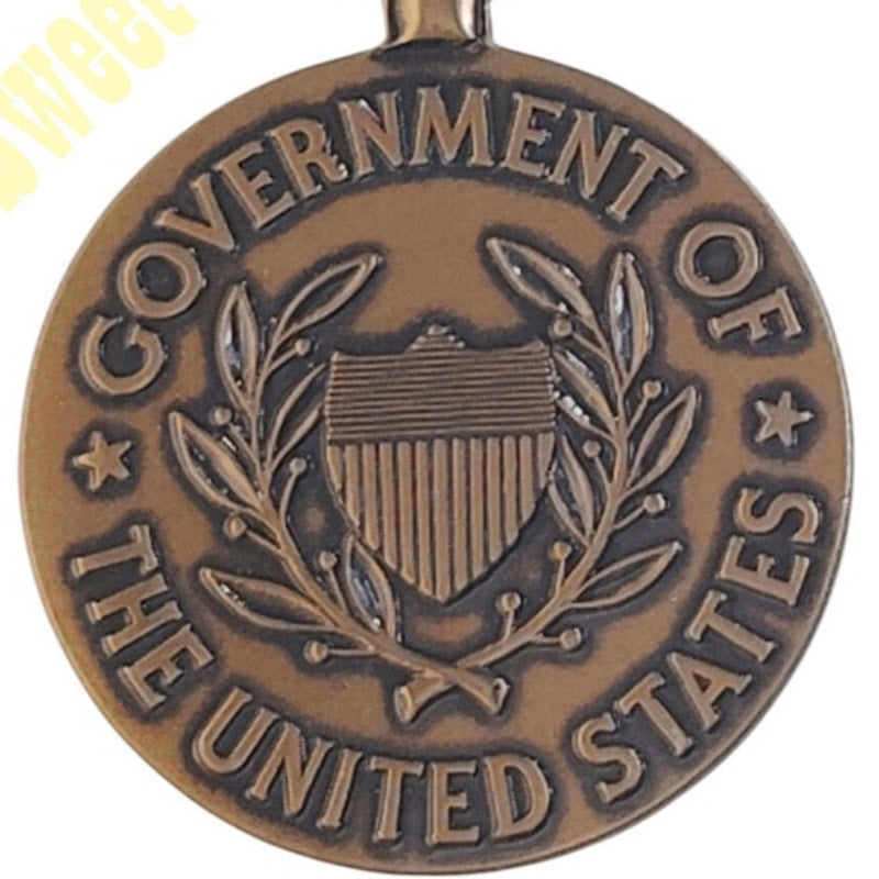 Vietnam Civilian Service Award Pin Medal 1-1/4"D, Ribbon 1-3/8"W Overall 2-7/8"H