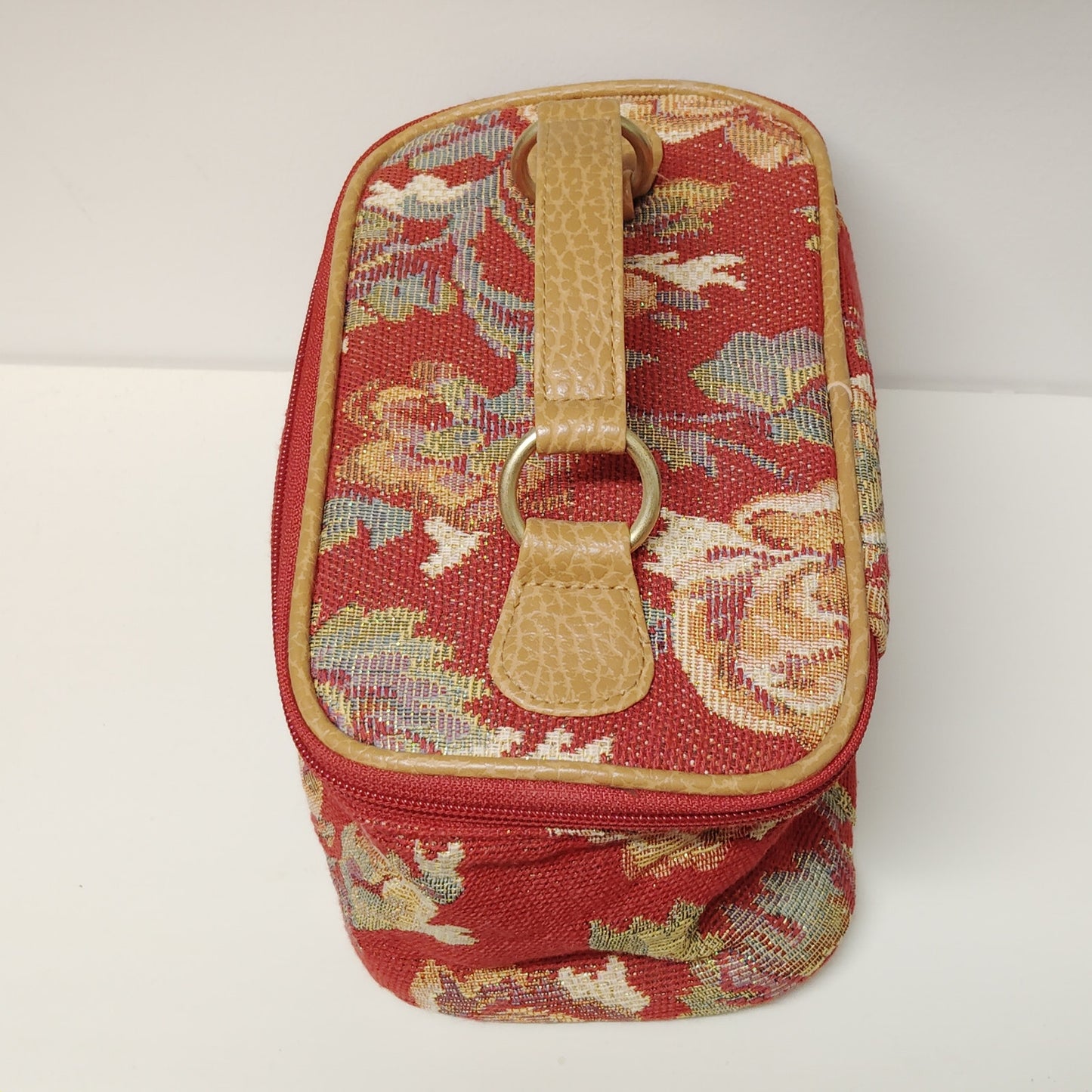 Vintage Floral Tapestry Small Train Case Red Yellow Gold Travel Bag 8x4.5x4.75"
