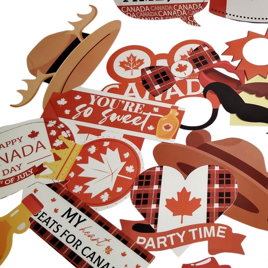 Canada Day Party Decorations 25‑Pc Red & White Celebration Set