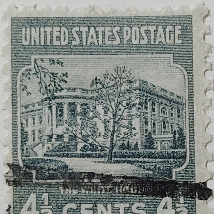 1938 US Postage Stamp #809 The White House Presidential Series 4.5c Used
