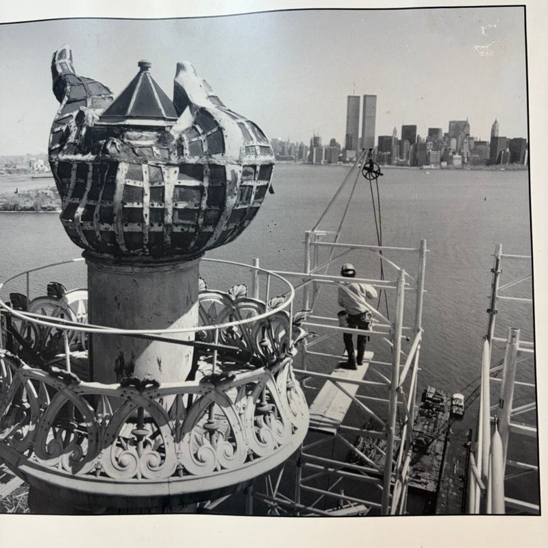Vintage 1984 Lady Liberty Flame Removal Photo Poster - Black & White 20x16"