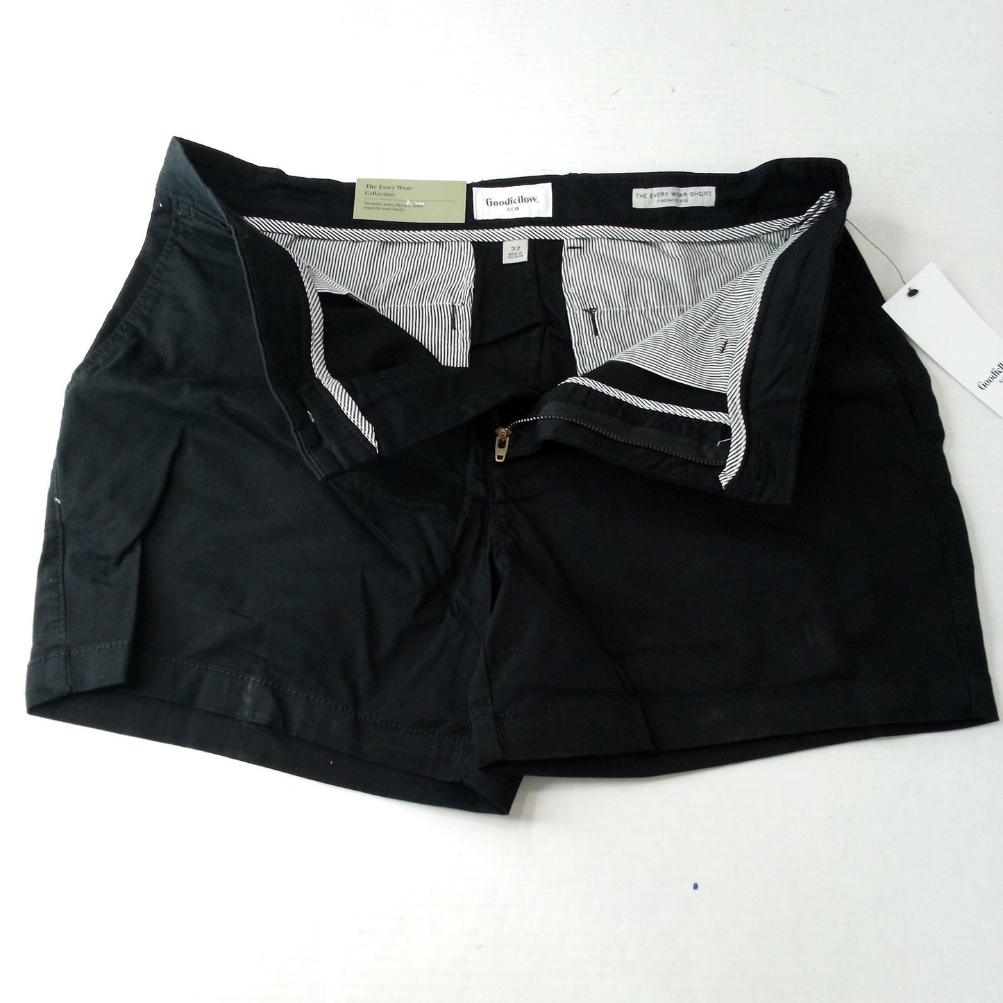 Goodfellow & Co Men’s Every Wear 5" Chino Shorts – Black – Size 32 – Slim Fit