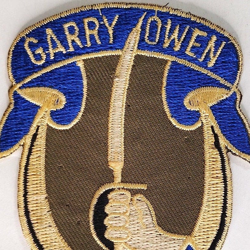 US Army 7th Cavalry Regiment Novelty Patch DUI 3‑1/4" × 2‑5/8" Iron‑On Sew‑On