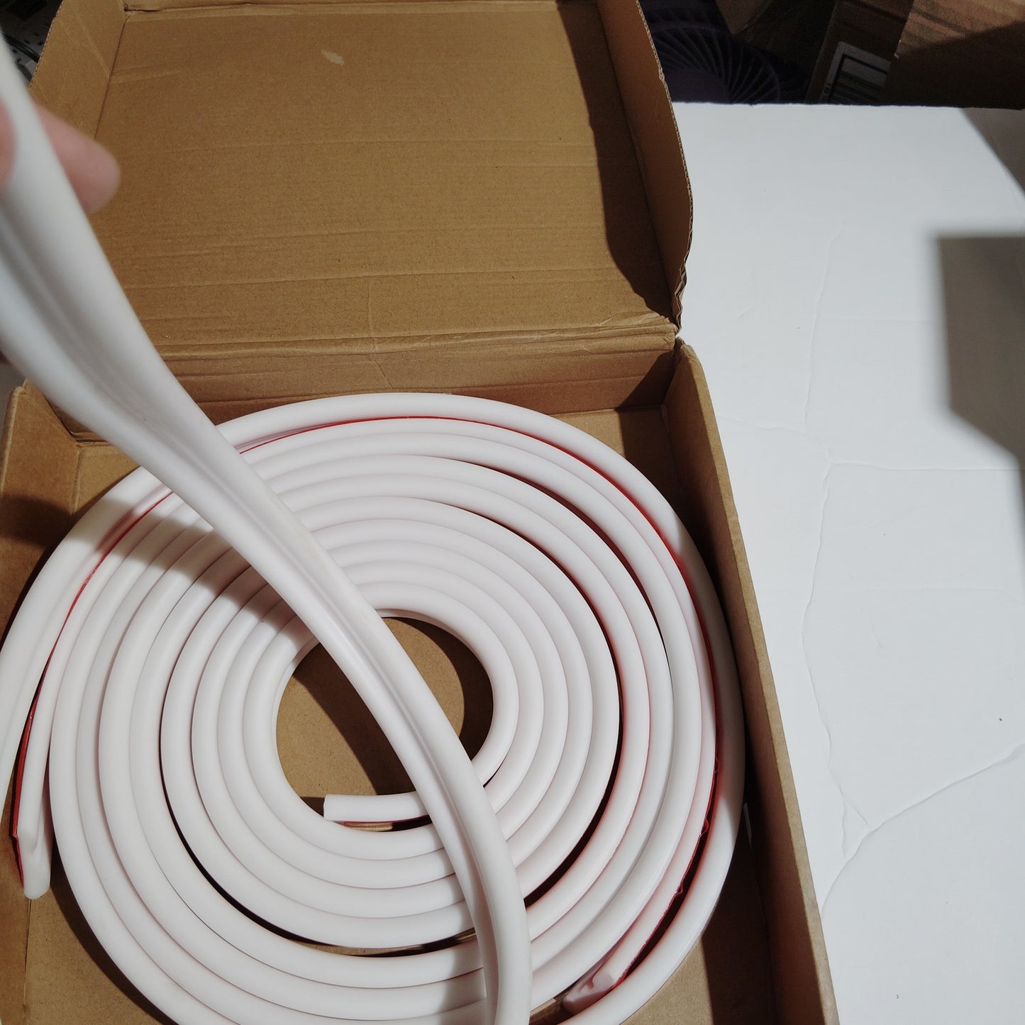 White Peel‑and‑Stick Molding Trim 16.4 Ft × 1.26" × 0.43" Waterproof – NIP