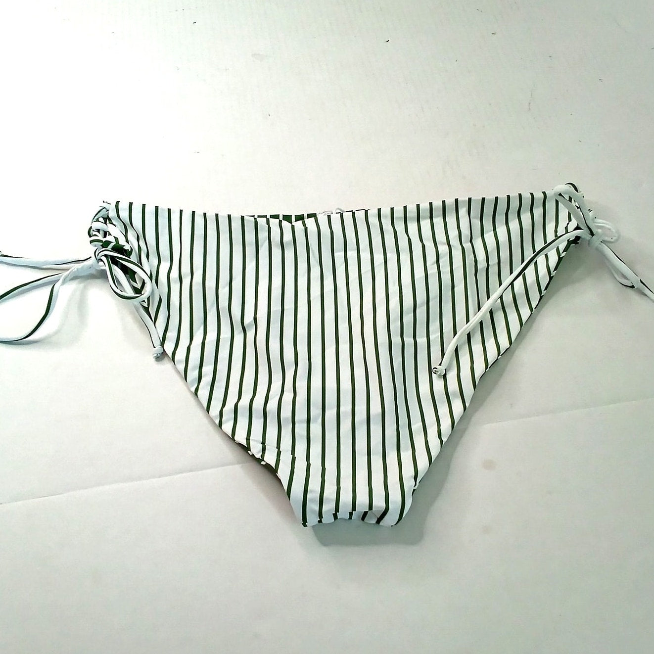Cupshe Green White Stripe Reversible Side Tie Bikini Bottoms Women’s Large