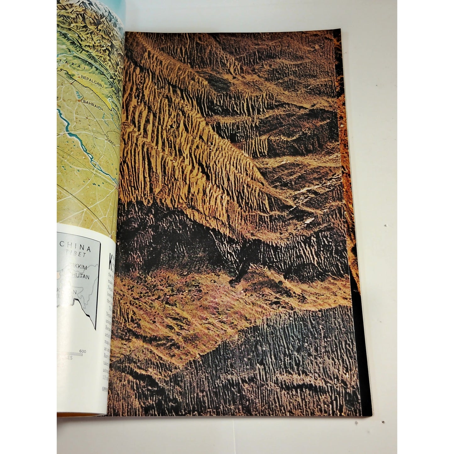 National Geographic Magazine – November 1971, Antarctica, Snow Leopards, Uganda