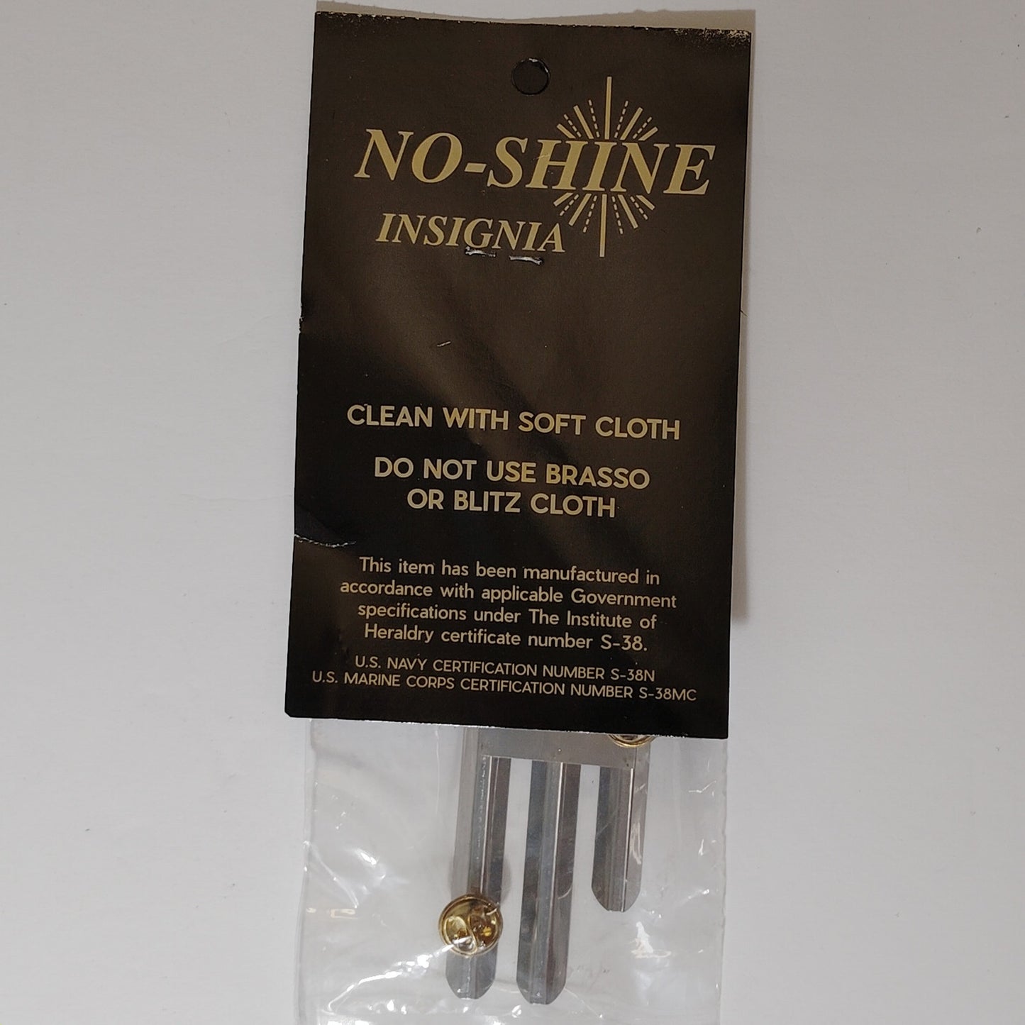 Mounting Rack Bar for 8 Ribbons (3/3/2 Centered w/ Gap) – No-Shine Insignia