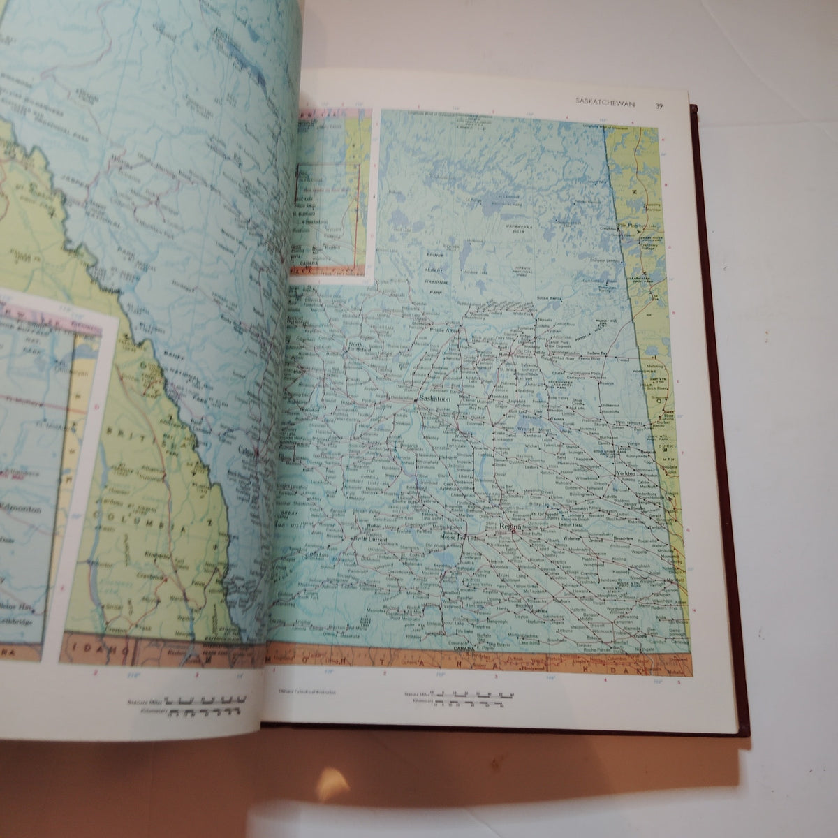 VTG 1973 Rand McNally World Atlas Imperial Edtn Oversized HC Burgundy Gold‑Foil
