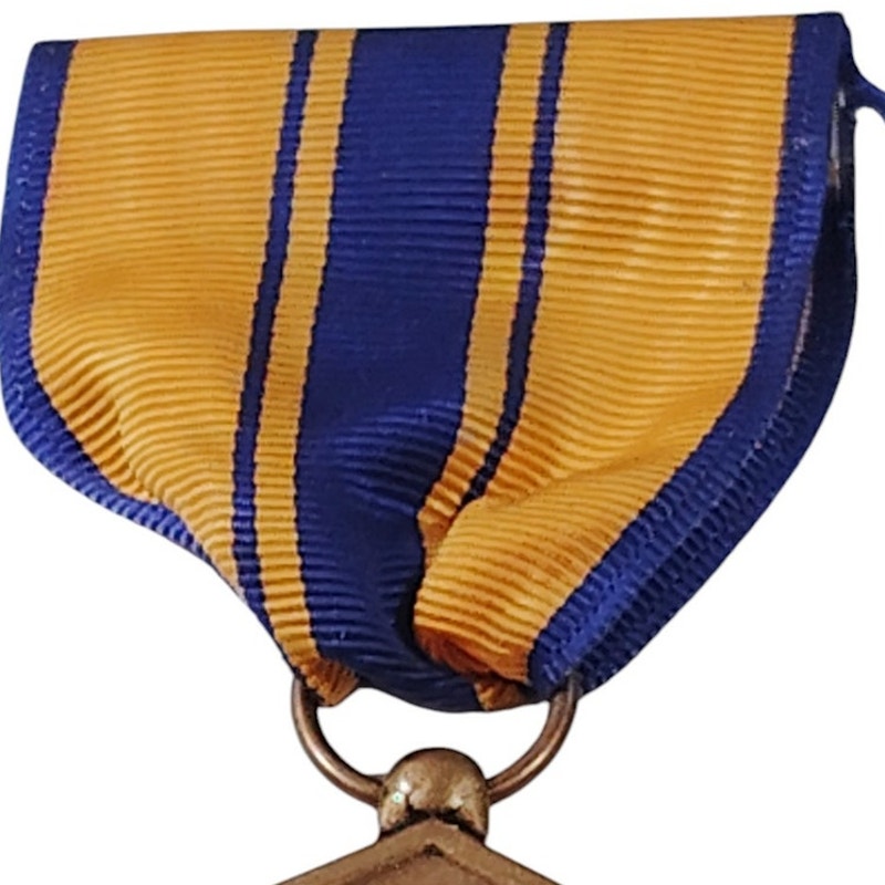 Air Force Commendation Medal Pinback, 1-7/16"D x 3-1/4"H Overall