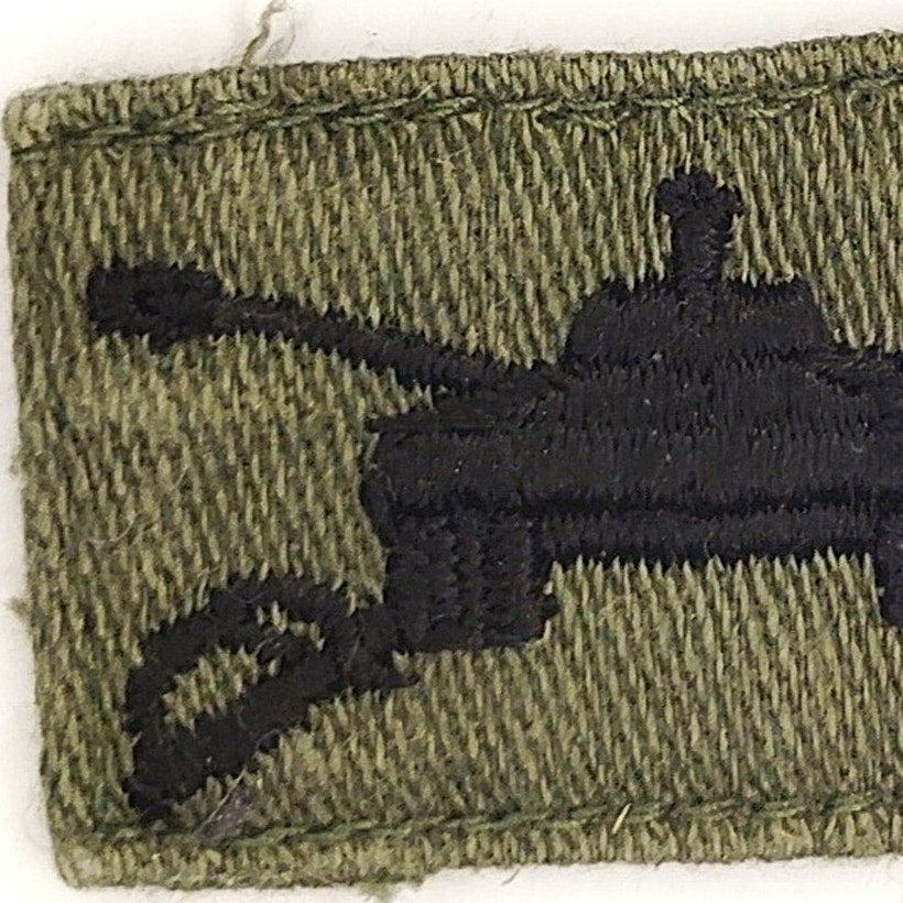 US Army Armor Branch Subdued OD Green Insignia Patch – Vietnam Era 1‑3/4"