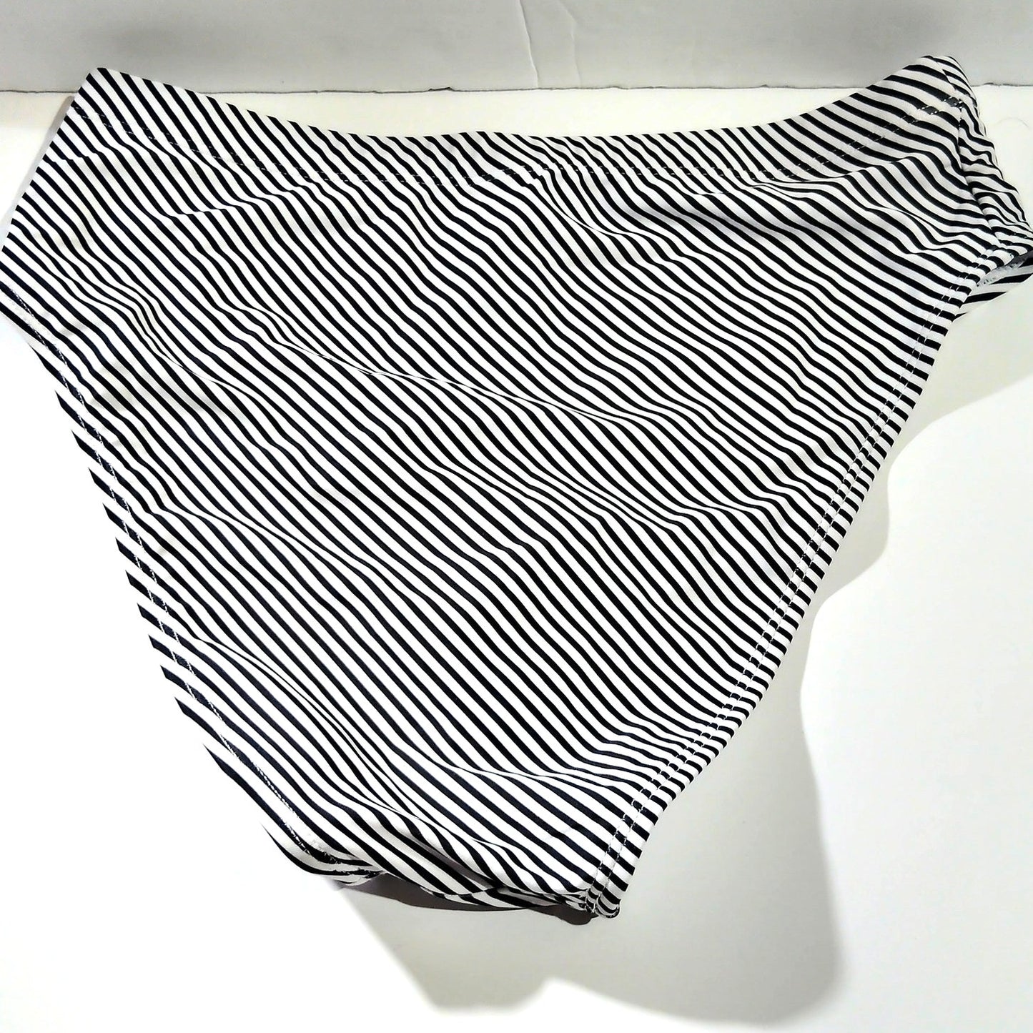 High‑Waisted Bikini Bottoms – Black/White Striped – MD Waist: 28"–29" – NWOT