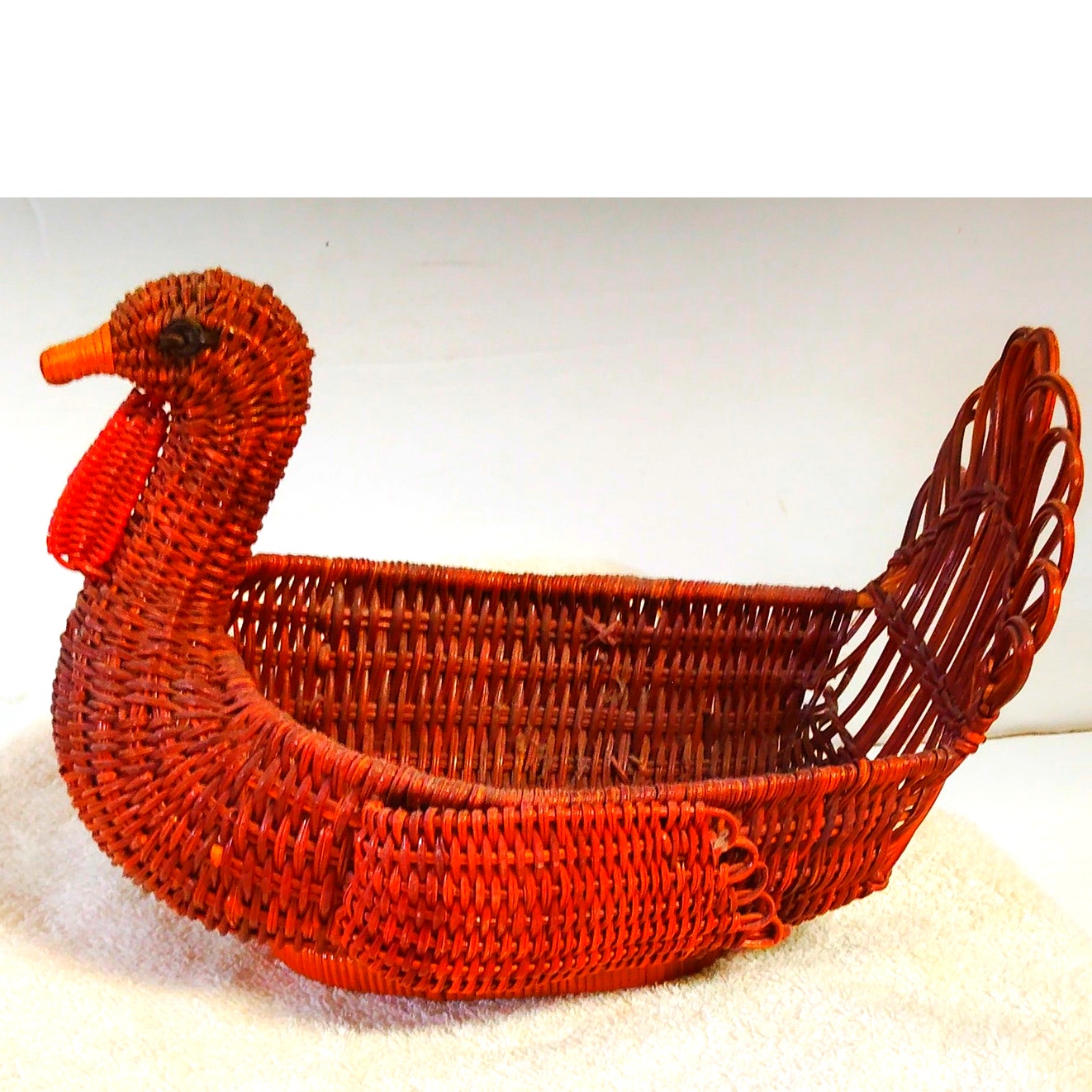 VTG 1970s Woven Turkey Bread Basket Thanksgiving Centerpiece 10x7x6