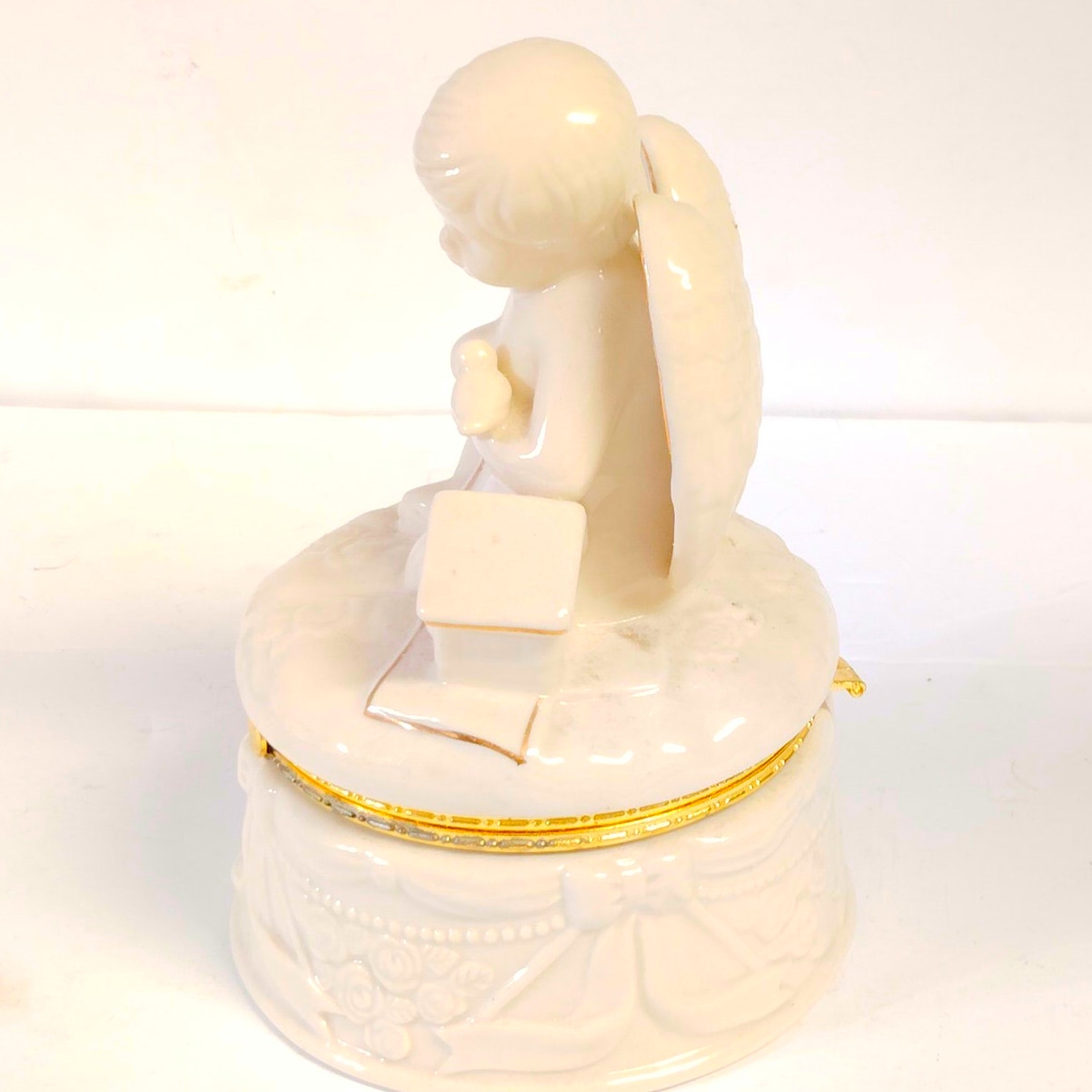 Vintage Avon Angelic Moments Porcelain Hinged Trinket Box Cherub Birdhouse