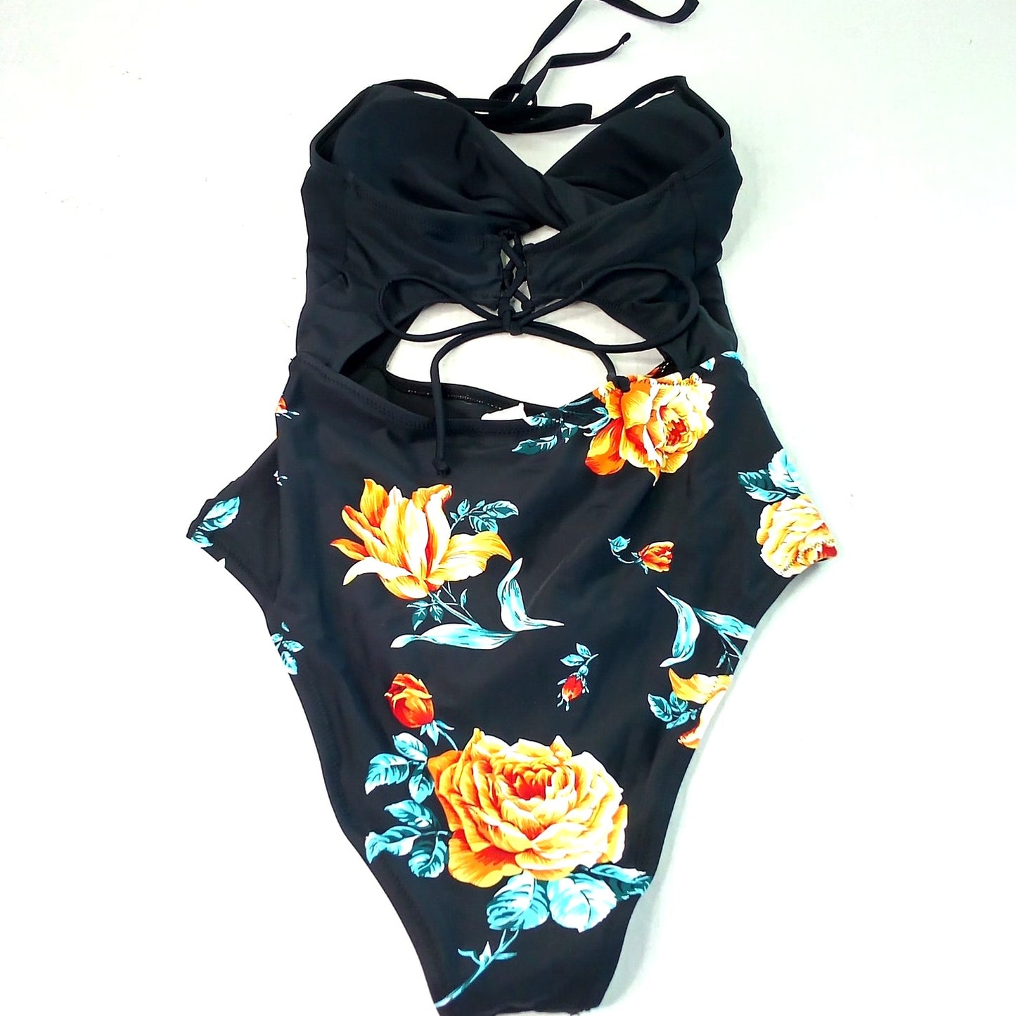 Cupshe Floral Cutout One Piece Swimsuit Halter Tie Back Women’s Medium