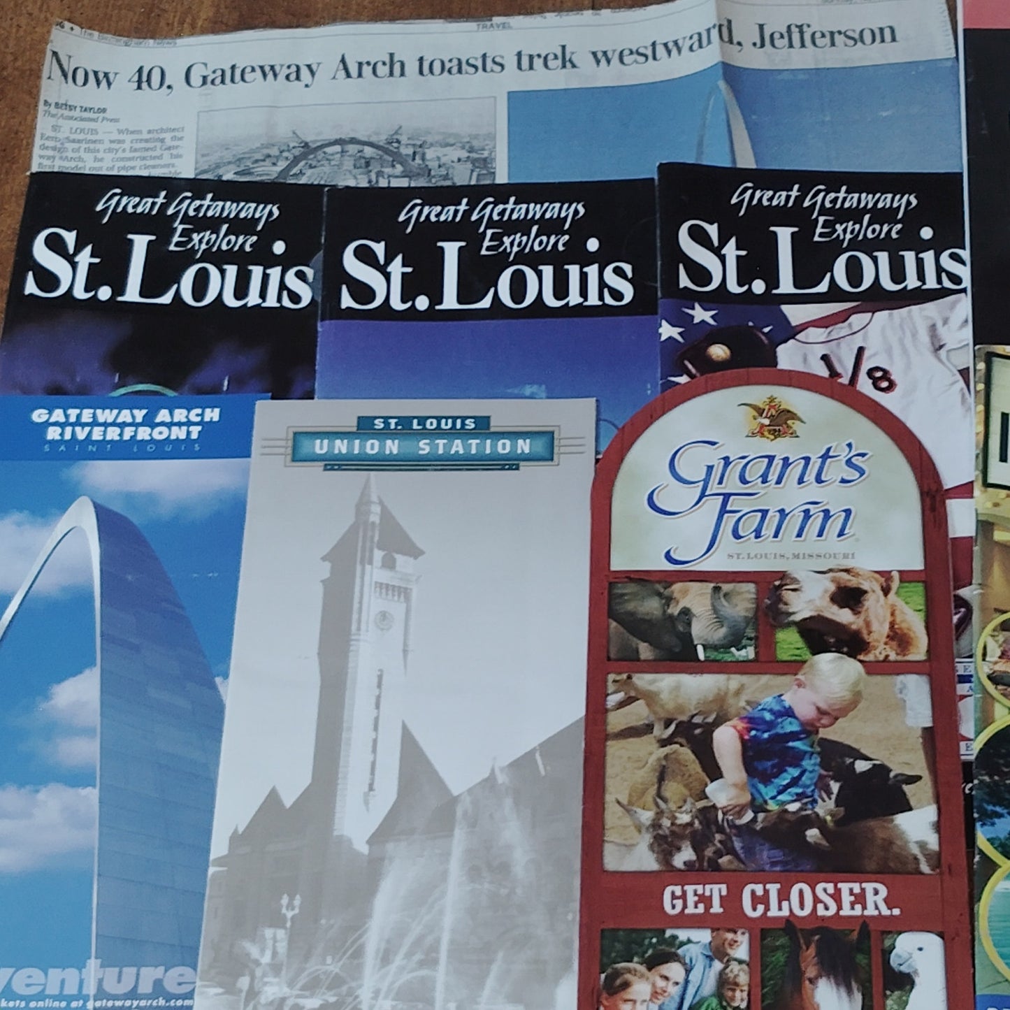 St. Louis & Branson Missouri Travel Ephemera- 2005 Visitors Guides, Grant's Farm