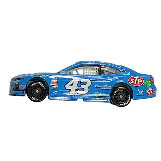 Bubba Wallace #43 STP Chevy Camaro, NASCAR 1:64 Die Cast Car, 2018 Lionel, NM