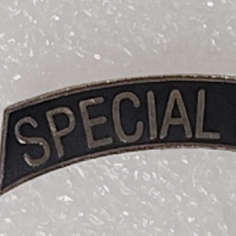 U.S. Army Special Forces Tab Novelty Hat/Lapel/Brooch Pin, Enamel Metal