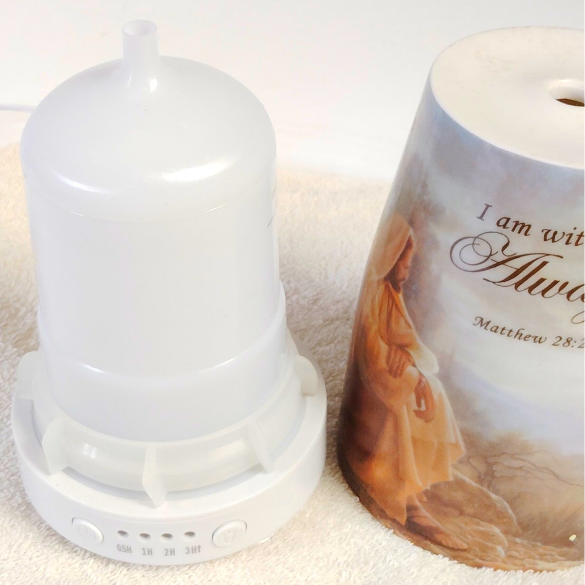 Bradford Exchange Greg Olsen Porcelain Essential Oil Diffuser Illuminated